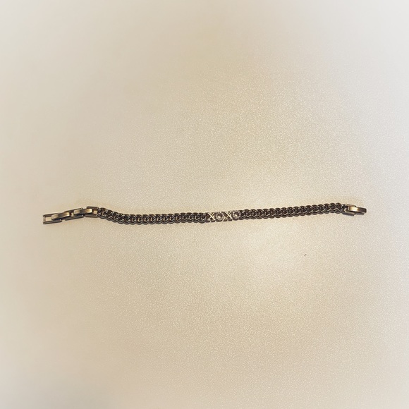 Stella & Dot XOXO bracelet - Picture 2 of 3